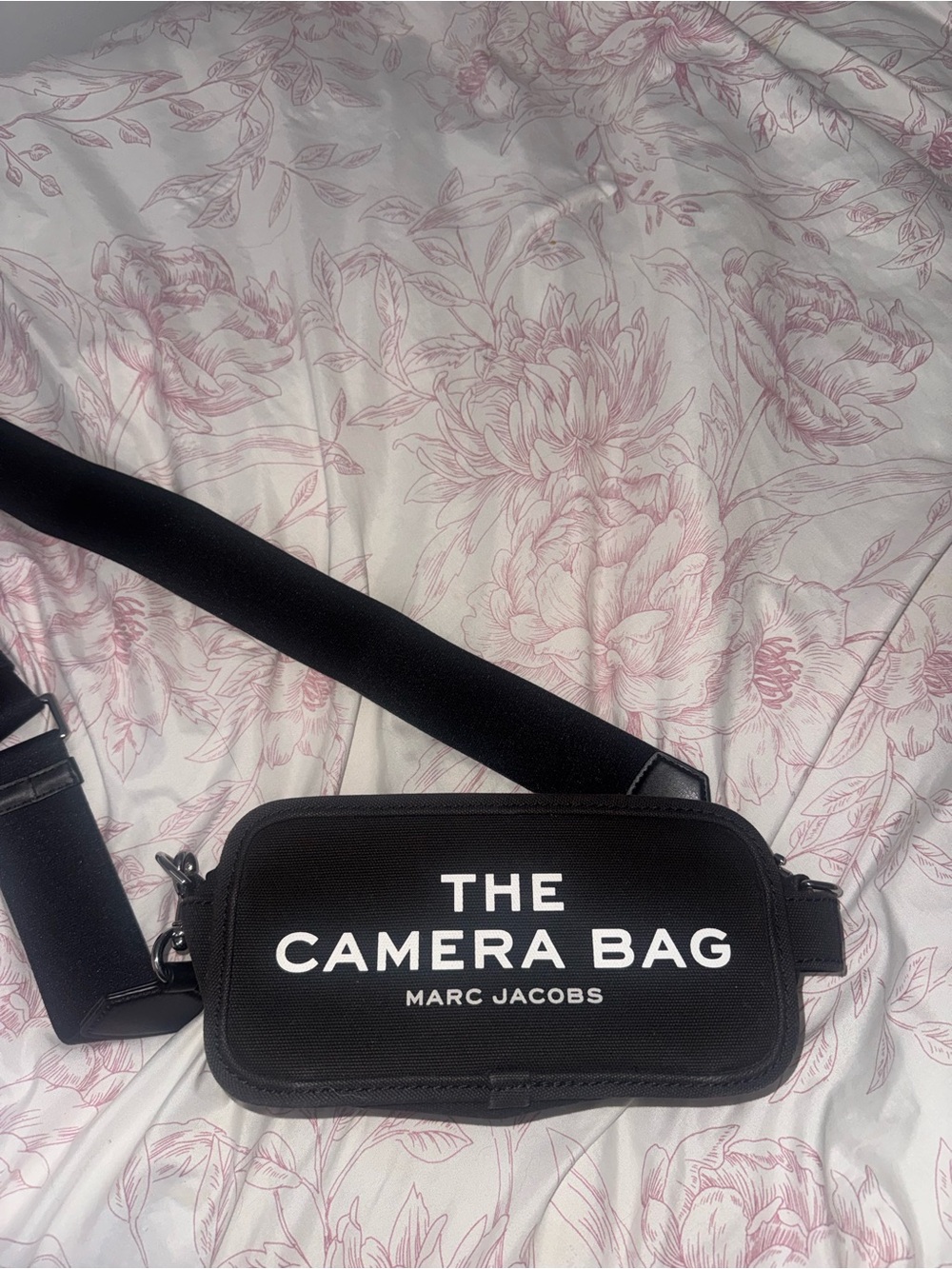 Marc Jacobs The Camera Bag in Black